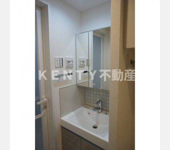 洗面設備　洗面設備