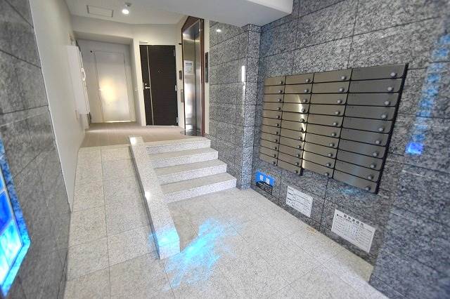 エントランス　高級感溢れるエントランス