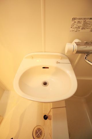 洗面設備　（参考写真）グラントゥルース西日暮里　荒川区西日暮里6