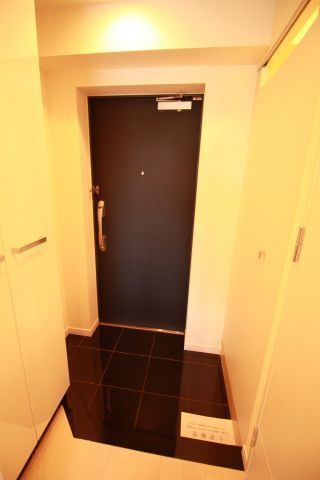 玄関　（参考写真）グラントゥルース西日暮里　荒川区西日暮里6