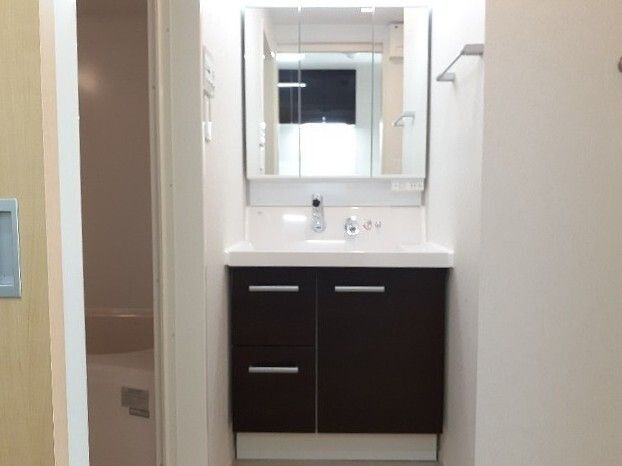 洗面設備　使いやすい洗面所です