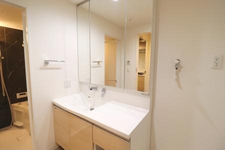 洗面設備　洗面所（シャンプードレッサー）