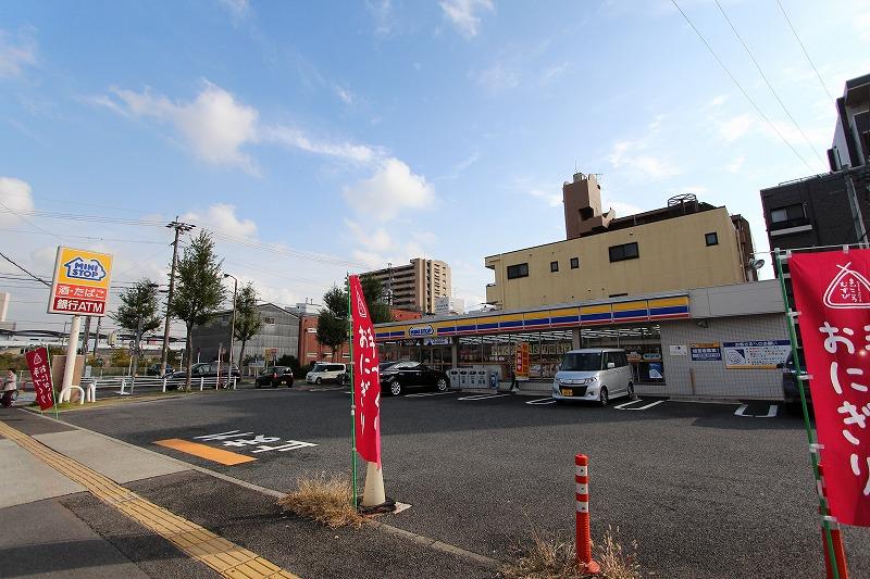 コンビニ　ミニストップ名古屋荒子店（コンビニ）まで533m