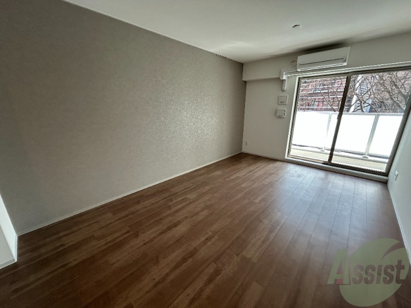 居室・リビング　１５．１帖のＬＤＫです。大型のテレビやソファの設置が可能です