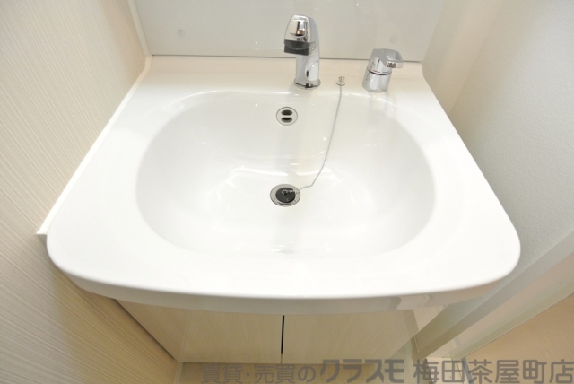 洗面設備　おしゃれな独立洗面台