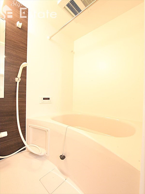 バス・シャワールーム　バスルーム