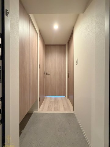 玄関　コンフォリア・リヴ桜川ソルテラス