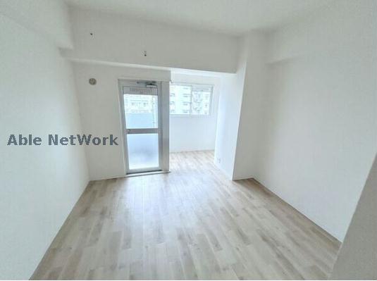 居室・リビング　※同物件別部屋の写真です。