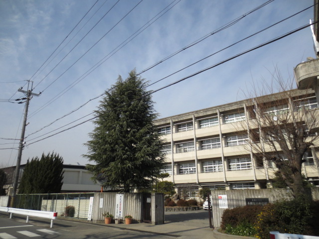 中学校　長岡第三中学校（中学校）まで1426m