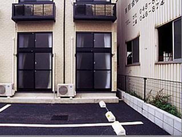 その他共有部分　★バルコニー側駐車場まわり★