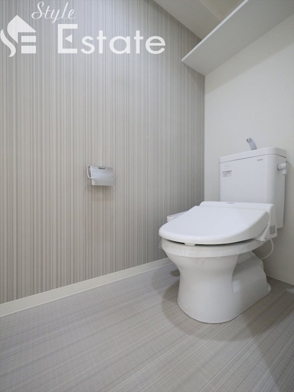 トイレ　温水洗浄便座付シャワートイレ