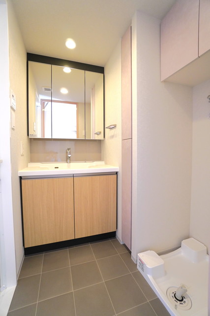 洗面設備　※写真は同タイプ住戸です。