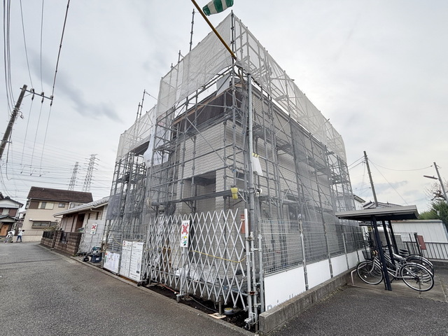 建物外観　～建築中～
