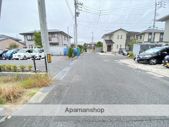 その他　前面道路（その他）まで0m