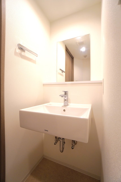 洗面設備　※写真は同タイプ住戸です。