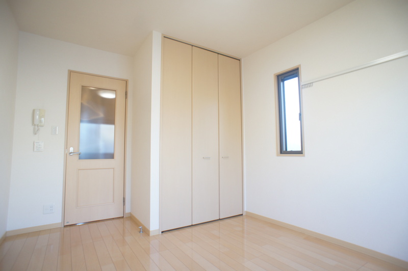 居室・リビング　綺麗なフローリングです！