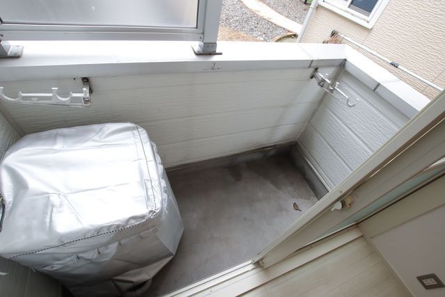 バルコニー　洗濯機置き場（備え付け）