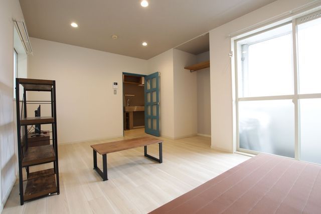 居室・リビング　家具家電付き☆