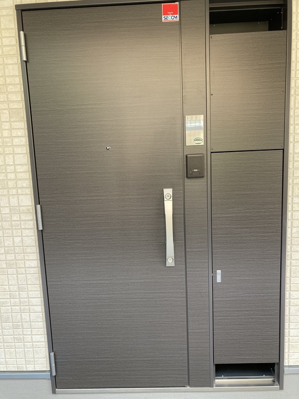 玄関　同施工参考写真となります