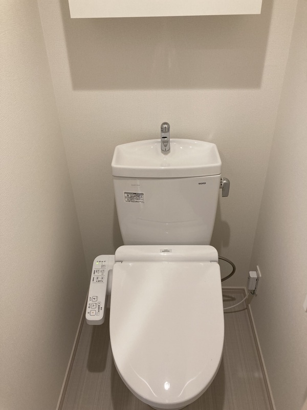 トイレ　同施工参考写真となります