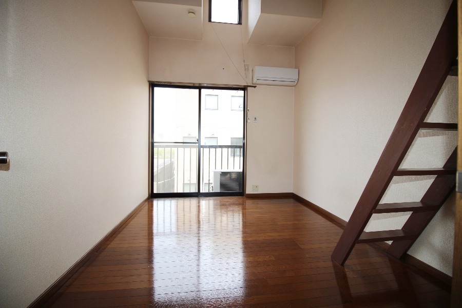 居室・リビング　洋室