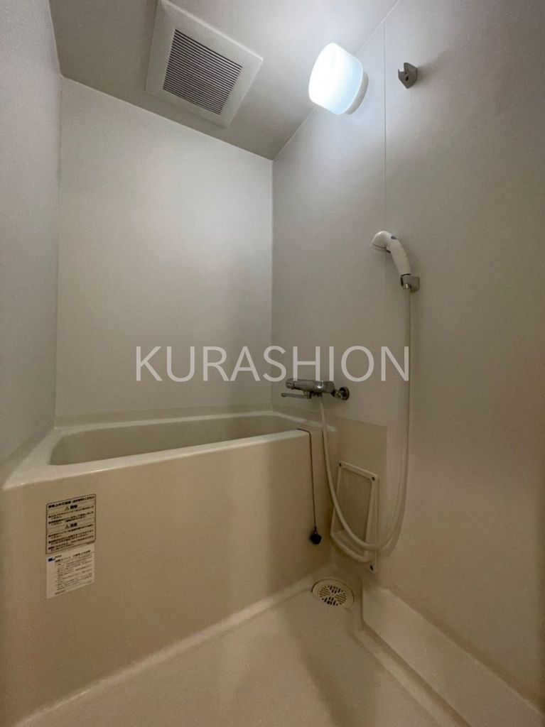 バス・シャワールーム　バス