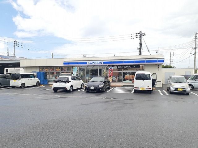 コンビニ　ローソン読谷大湾店（コンビニ）まで1300m
