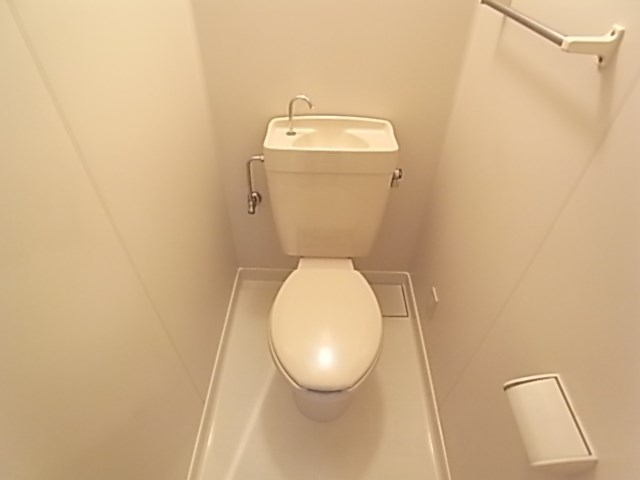 トイレ　トイレもきれいです
