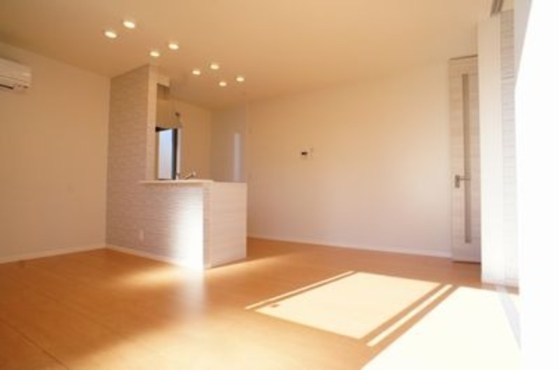 居室・リビング　図面と現状に相違がある場合には現状を優先