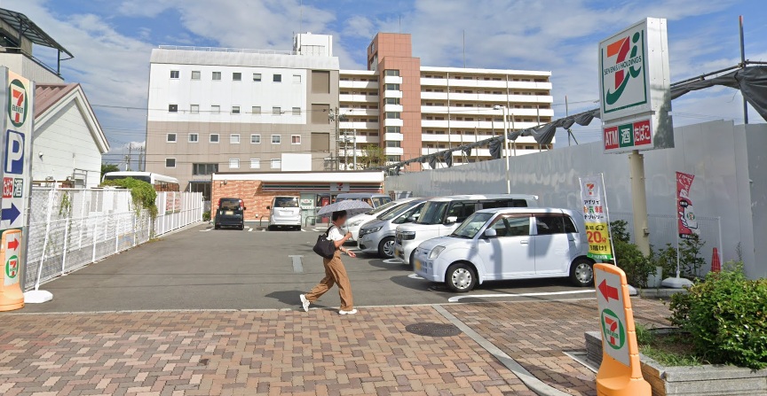 コンビニ　セブンイレブン 尼崎長洲本通1丁目店（コンビニ）まで201m