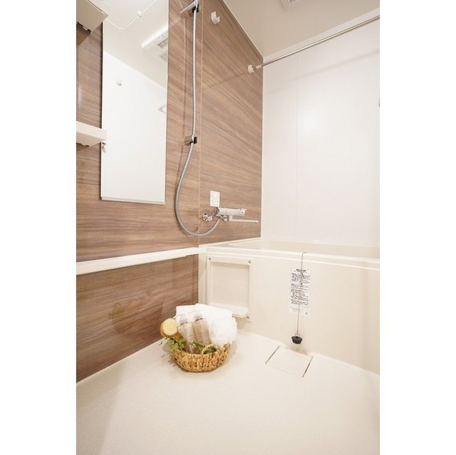 バス・シャワールーム　家具／調度品に関しては配置例を示したもので実際の賃貸には含ま