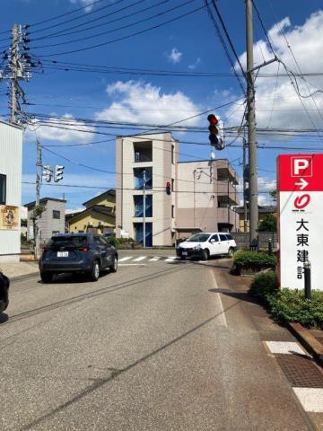 その他　前面道路（その他）まで0m