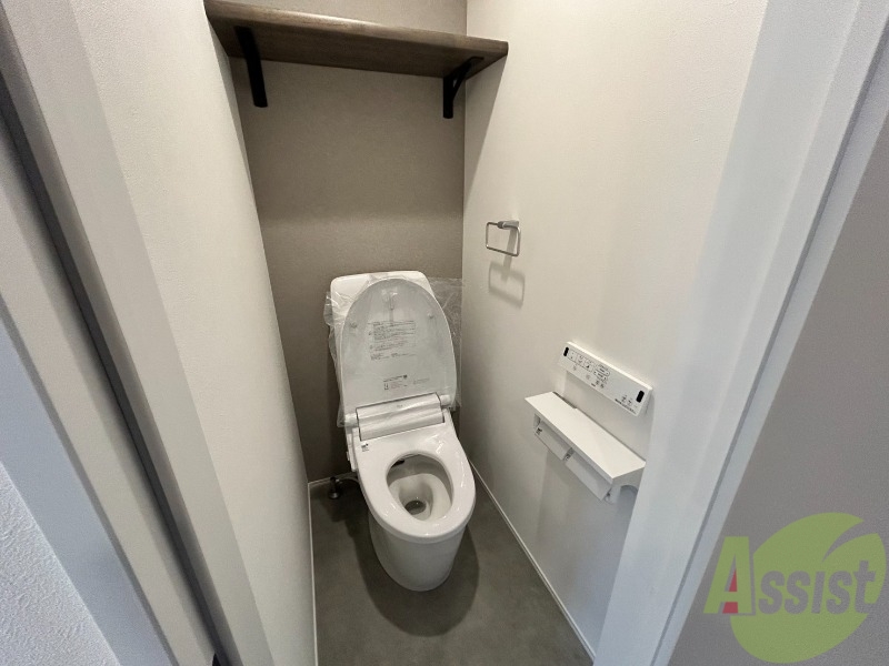 トイレ　トイレは温水洗浄便座で快適に使うことが出来ます。