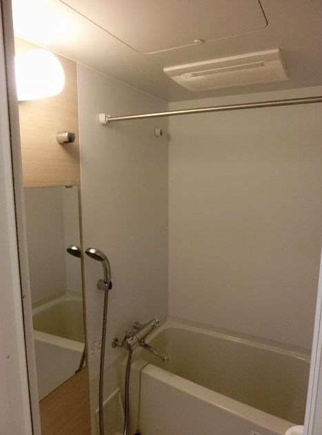 バス・シャワールーム　バス