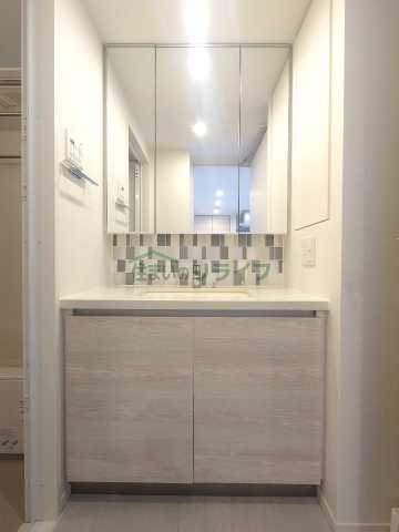 洗面設備　別部屋の参考写真です。