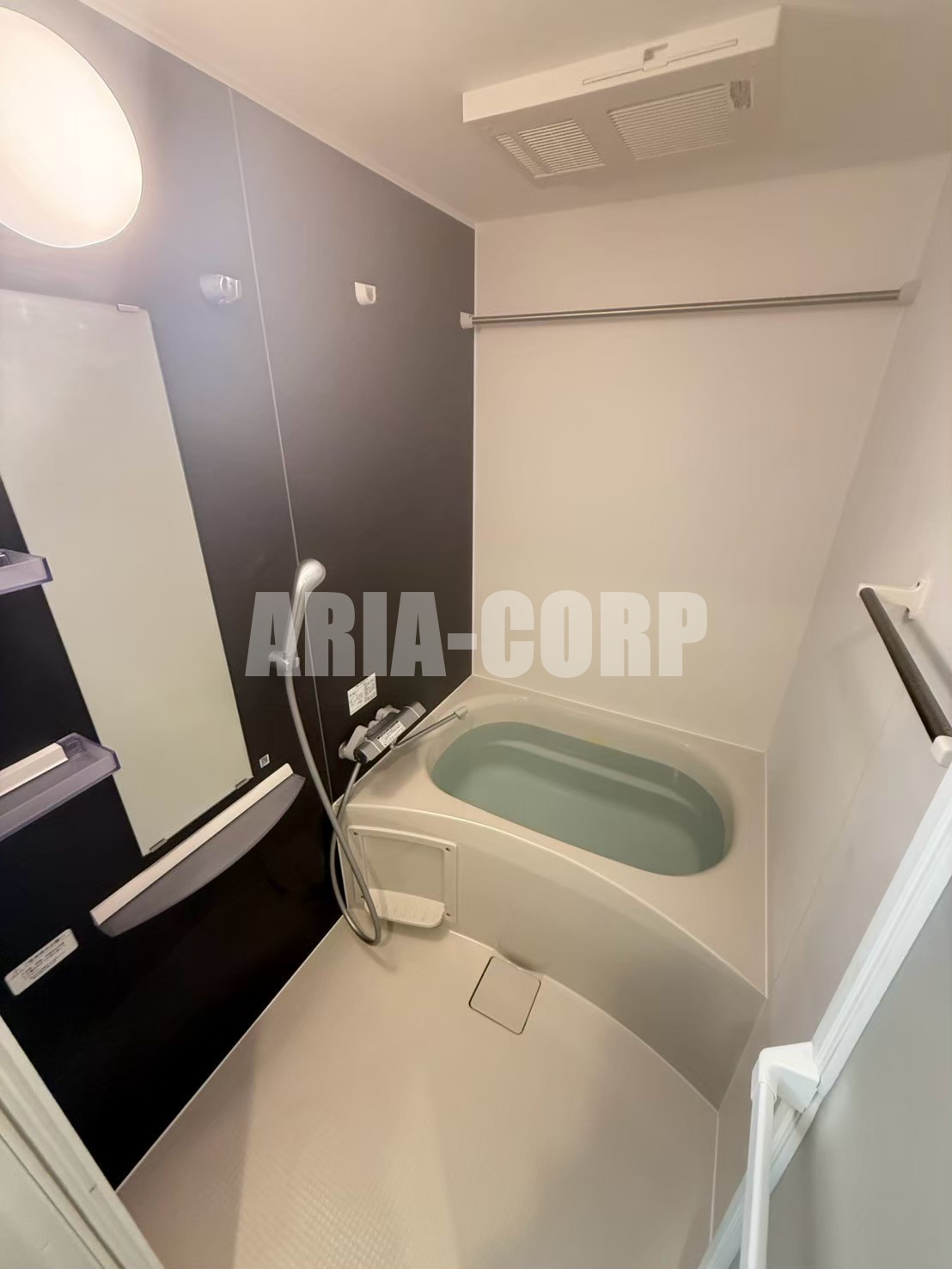 バス・シャワールーム　（同仕様）浴室乾燥付き◎お洒落なバスルーム♪