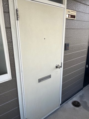 玄関　落ち着いた玄関です