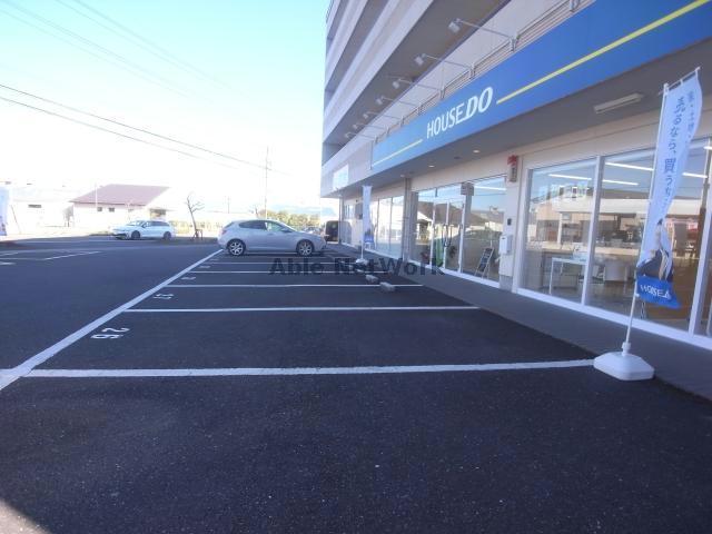 駐車場　駐車場