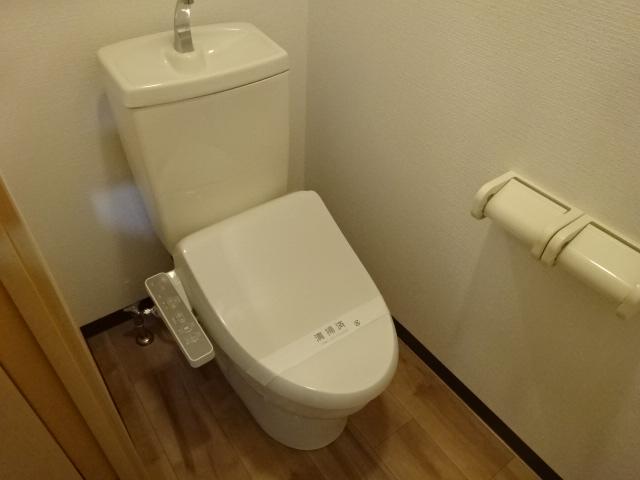 トイレ　シャワー付トイレ