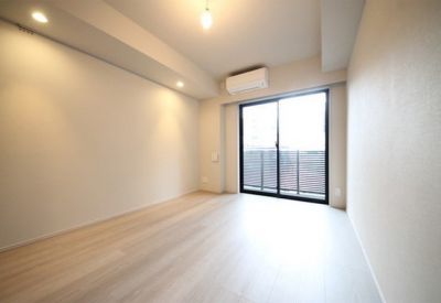 居室・リビング　※反転タイプの写真を使用しています。