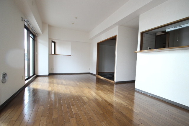 居室・リビング　他号室の写真です