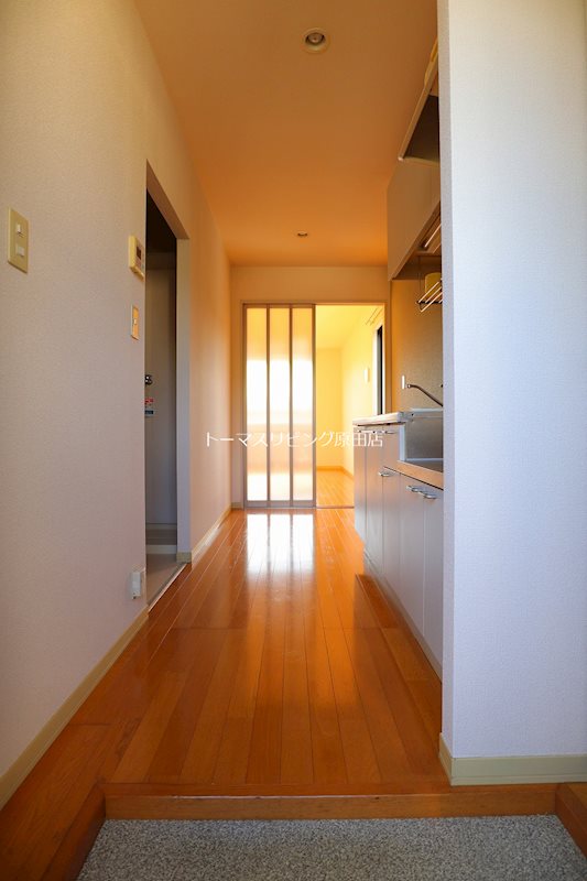 玄関　201号室写真