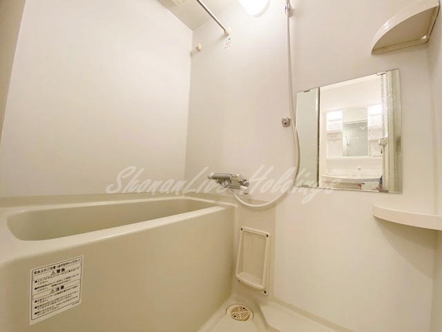 バス・シャワールーム　清潔感のあるお風呂です♪