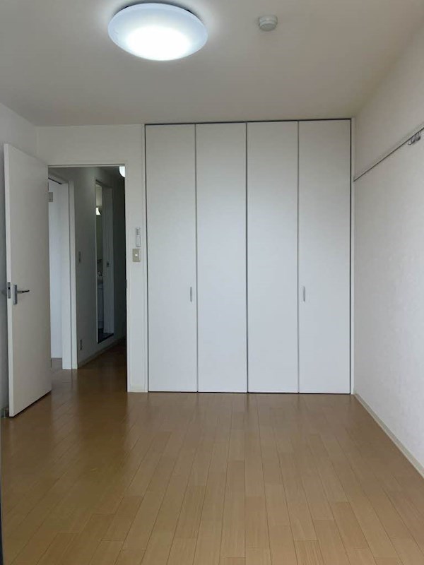 その他　別角度から見た洋室です