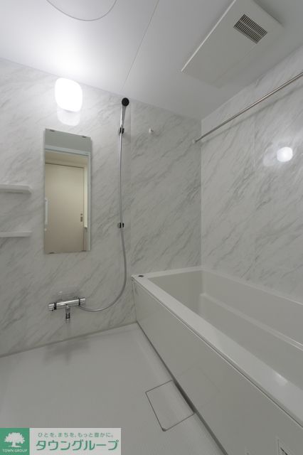 バス・シャワールーム　※写真は同タイプ住戸です。