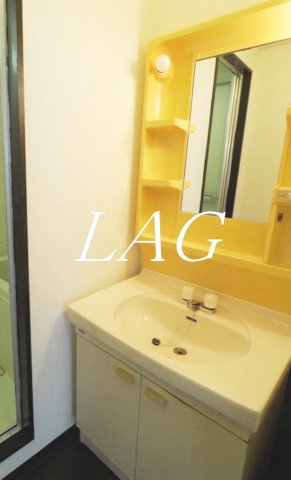 洗面設備　独立洗面台です。