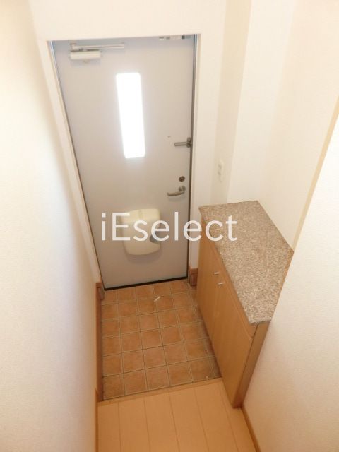 玄関　シューズＢＯＸ付の玄関です！