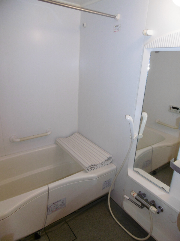 バス・シャワールーム　☆ゆっくりくつろげるお風呂☆