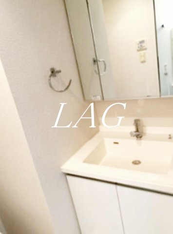 洗面設備　独立洗面台です。