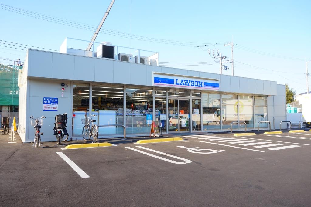 コンビニ　ローソン 流山鰭ケ崎駅前店（コンビニ）まで341m